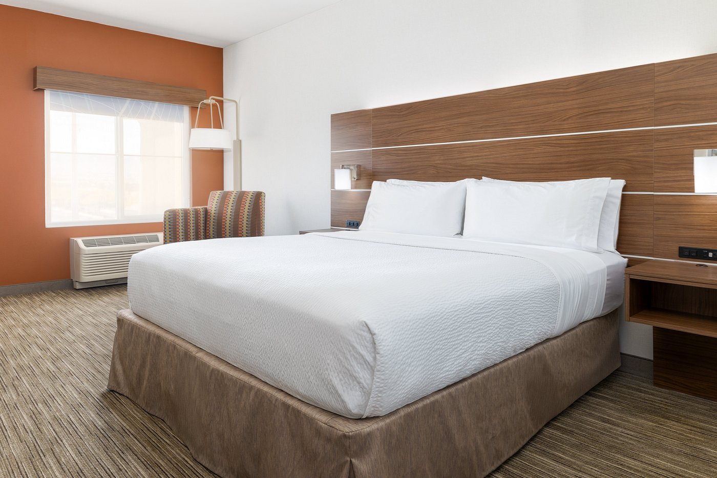 Holiday Inn Express & Suites Las Vegas Sw – Spring Valley By IHG