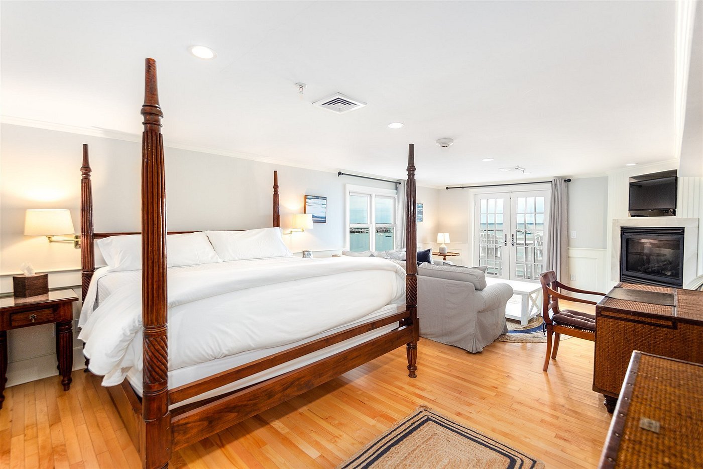 Anchor Inn Beach House