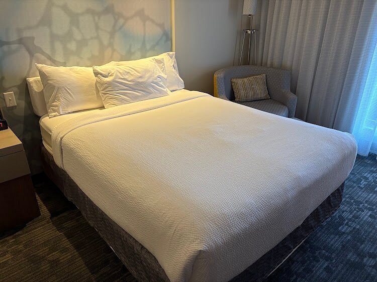 Courtyard by Marriott Holland Downtown