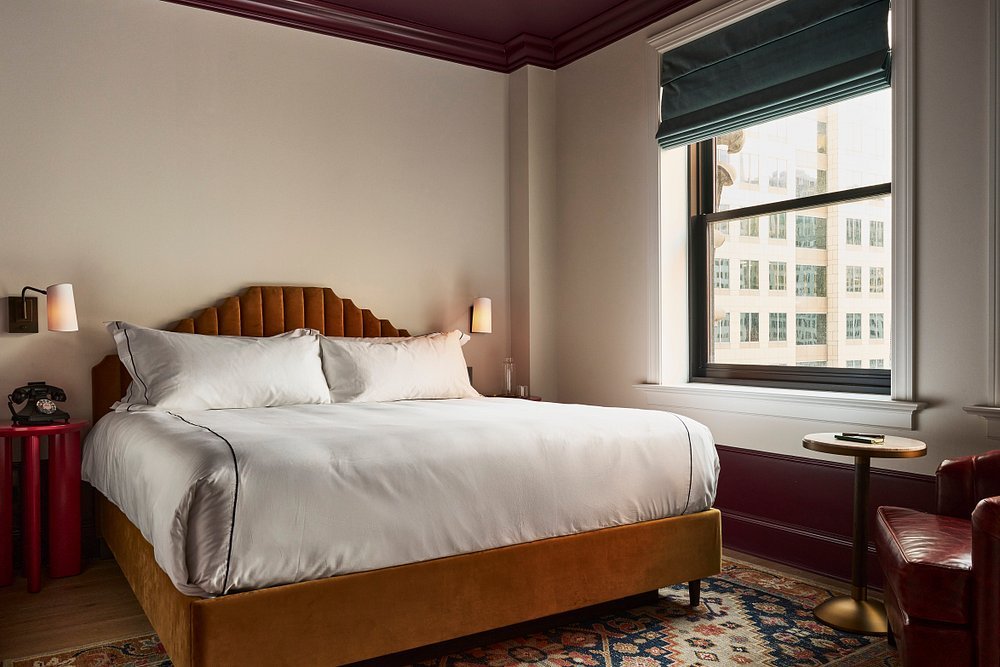 Fidelity Hotel