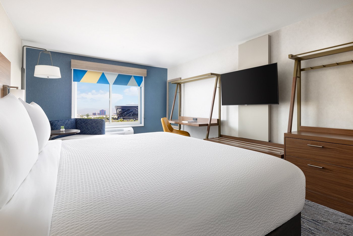Holiday Inn Express Las Vegas - Stadium Area by IHG