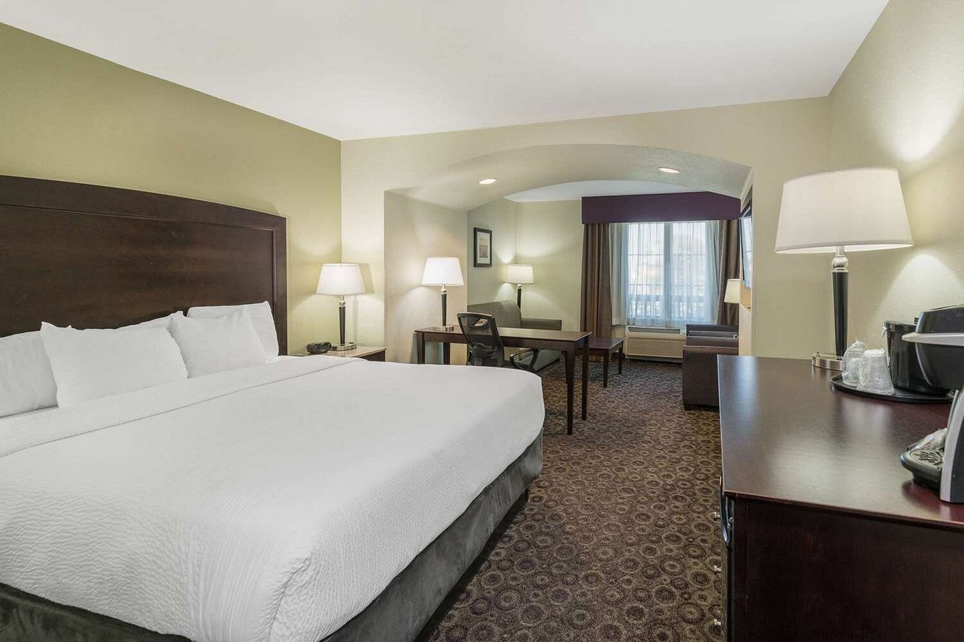 La Quinta Inn & Suites by Wyndham Las Vegas Airport South