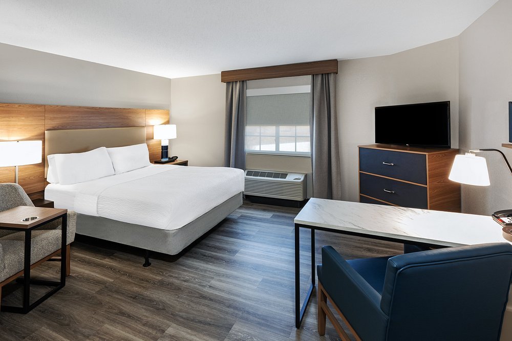 Candlewood Suites Topeka West by IHG
