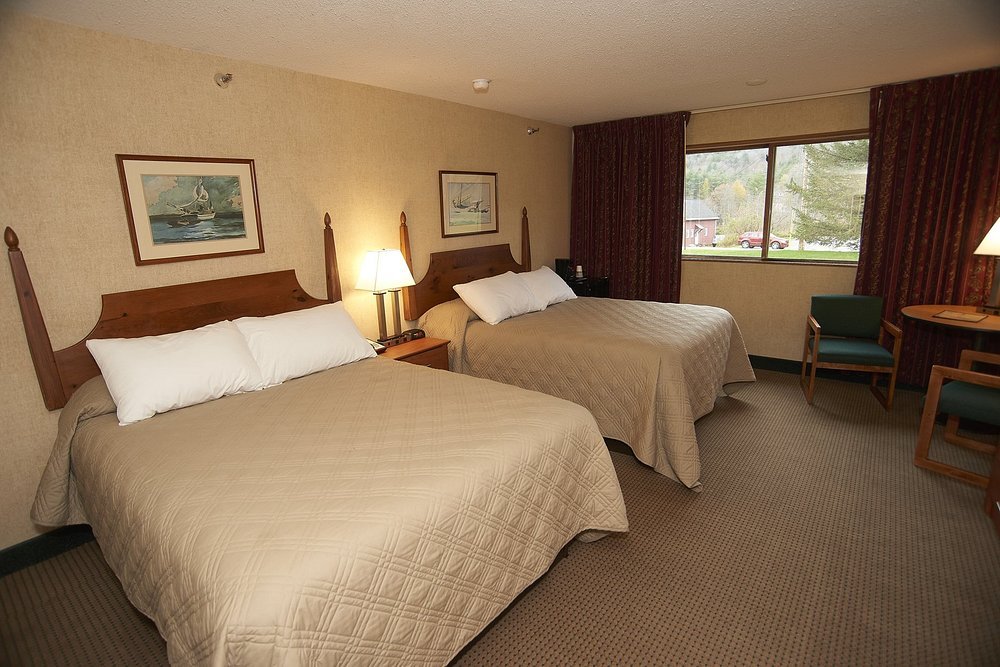 Commodores Inn