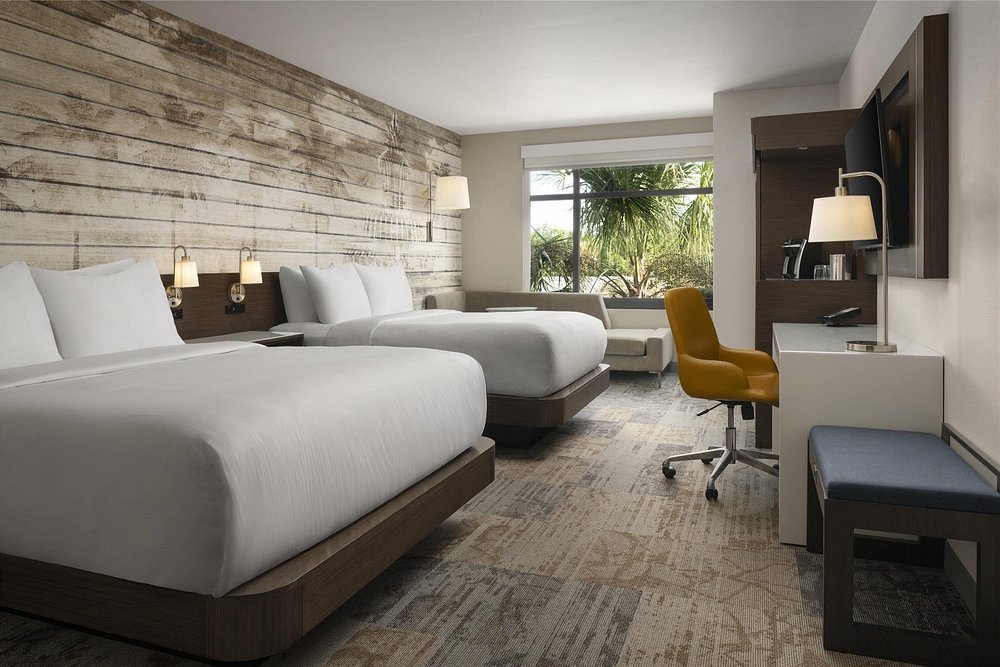 DoubleTree by Hilton Charleston Riverview