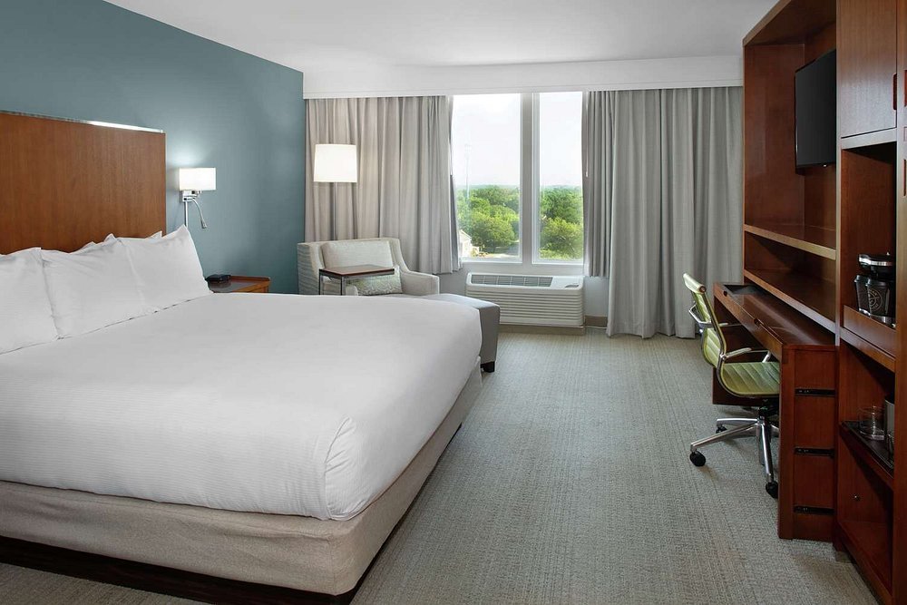 Doubletree By Hilton Hotel Biloxi