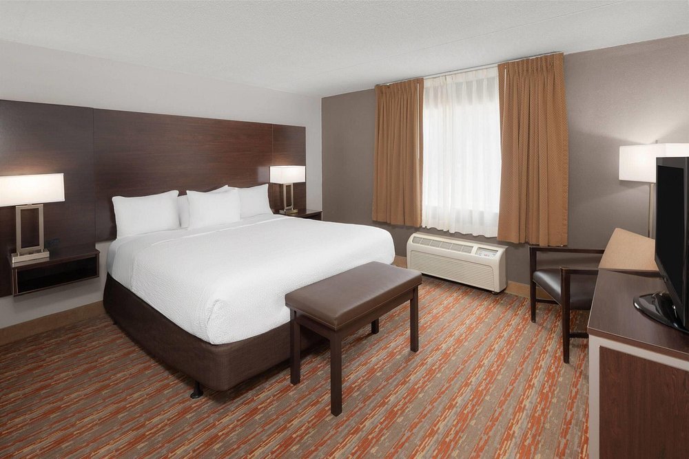 Endeavor Inn & Suites, Trademark Collection by Wyndham