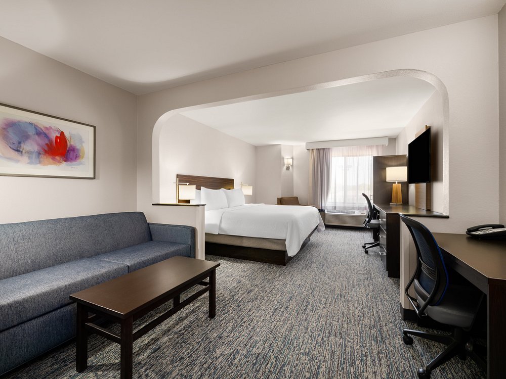 Garner Hotel Topeka West By IHG