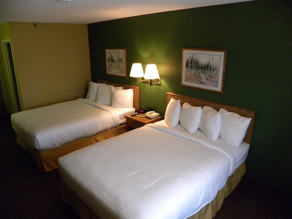 New Victorian Inn & Suites - Kearney