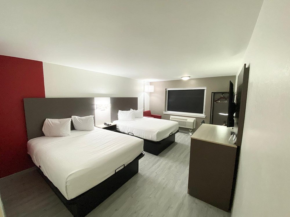 Ramada by Wyndham Tuscaloosa