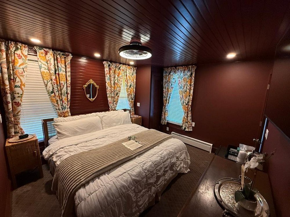 Rehoboth Guest House Bed & Breakfast
