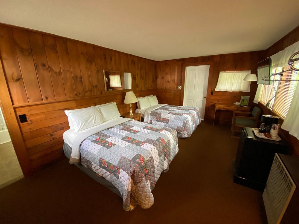 School House Inn
