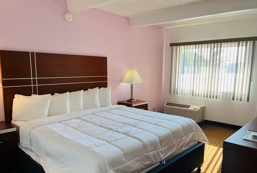 Tesla Biohealing Center & Hotel
