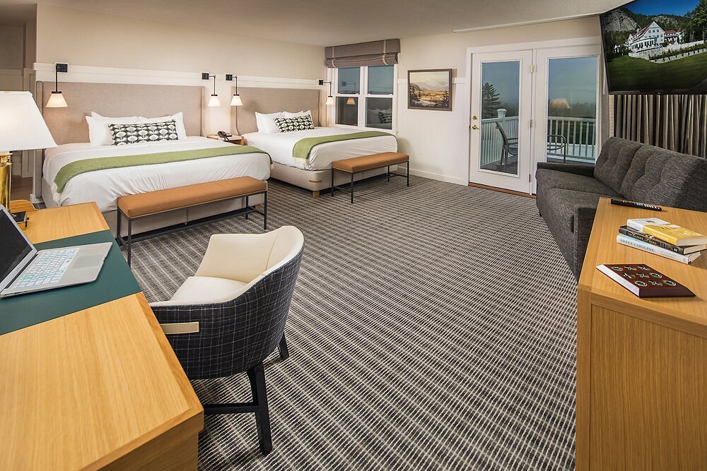 White Mountain Hotel & Resort
