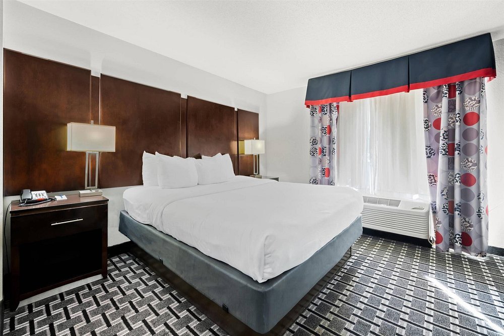 Comfort Suites Williamsburg Historic Area