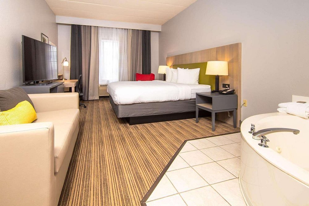 Country Inn & Suites by Radisson, Rapid City, SD