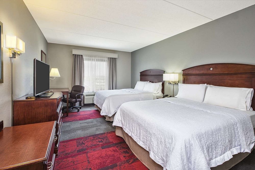 Hampton Inn & Suites Madison-West
