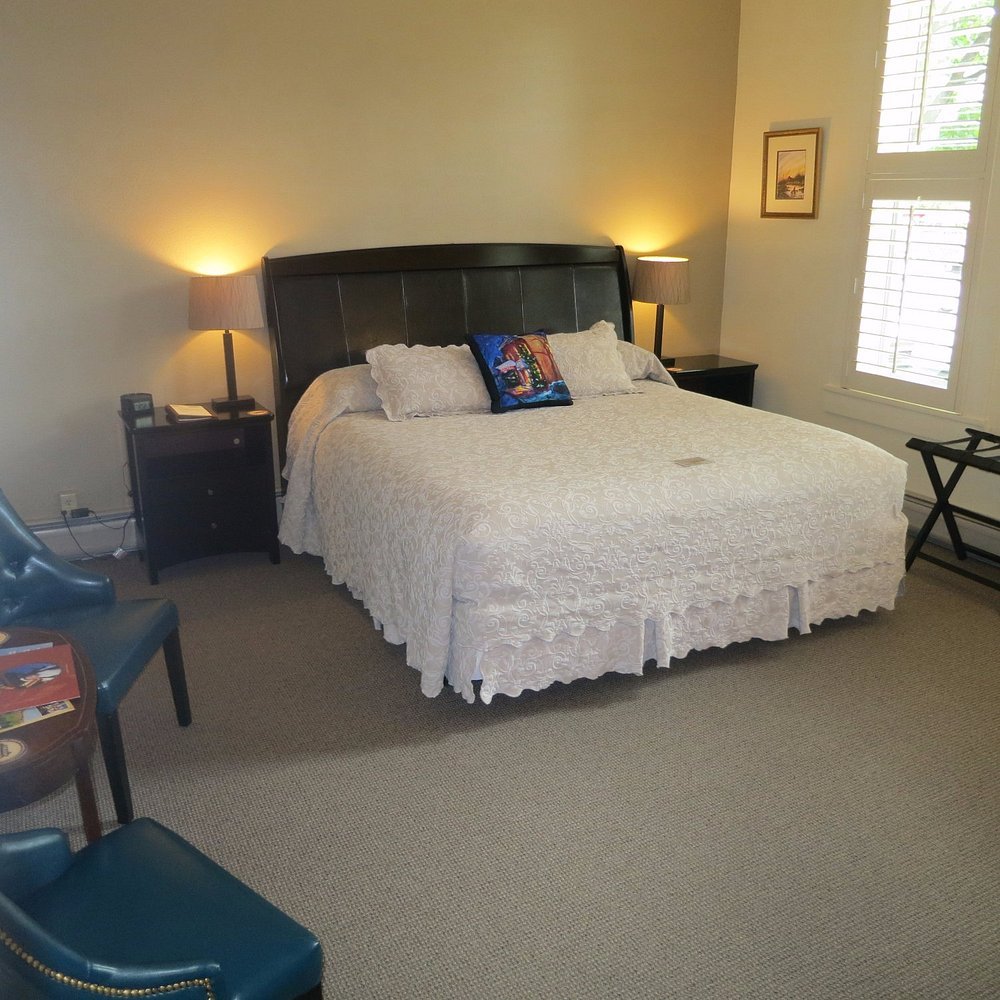 The Rochester Hotel
