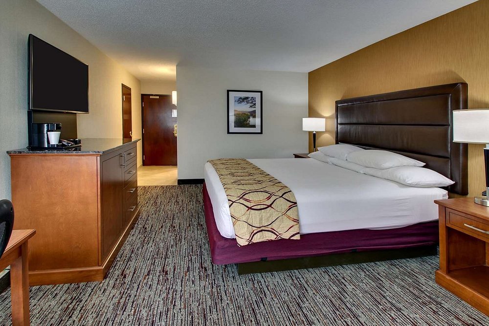 Drury Inn & Suites Bowling Green, KY