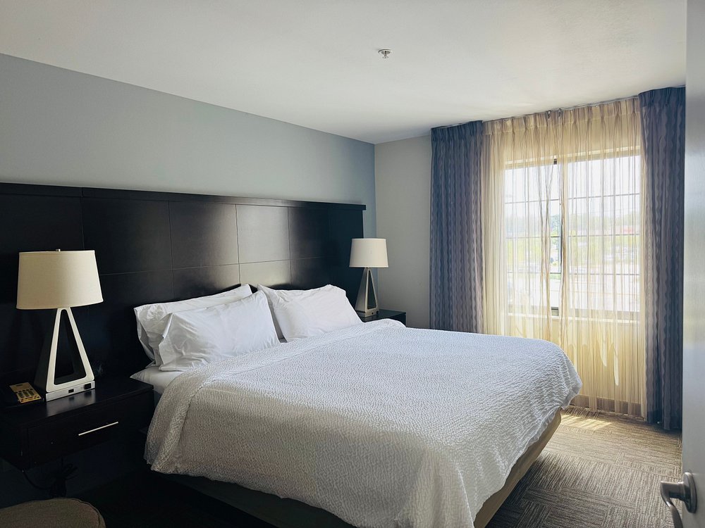 Staybridge Suites Bowling Green By IHG